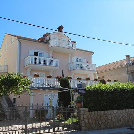 Apartments Ravlic Ana Малинска Экстерьер фото