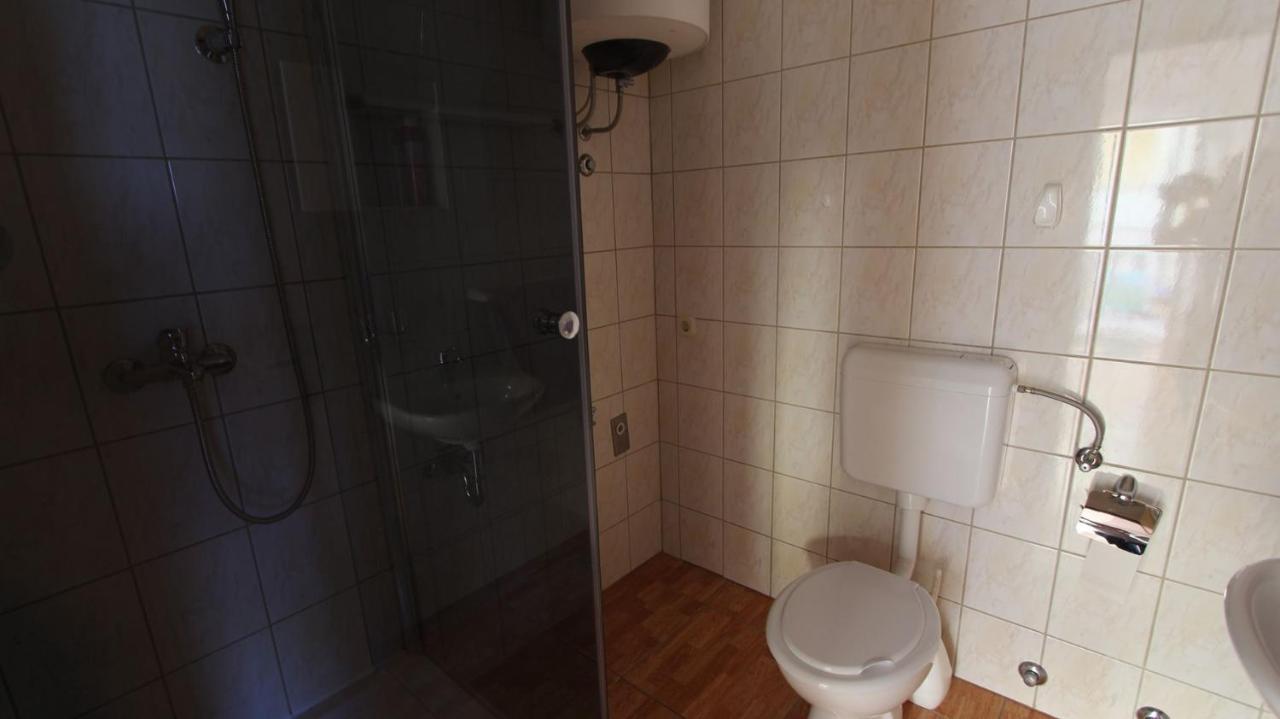 Apartments Ravlic Ana Малинска Экстерьер фото