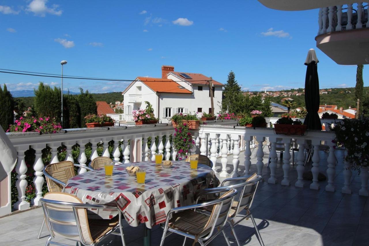 Apartments Ravlic Ana Малинска Экстерьер фото